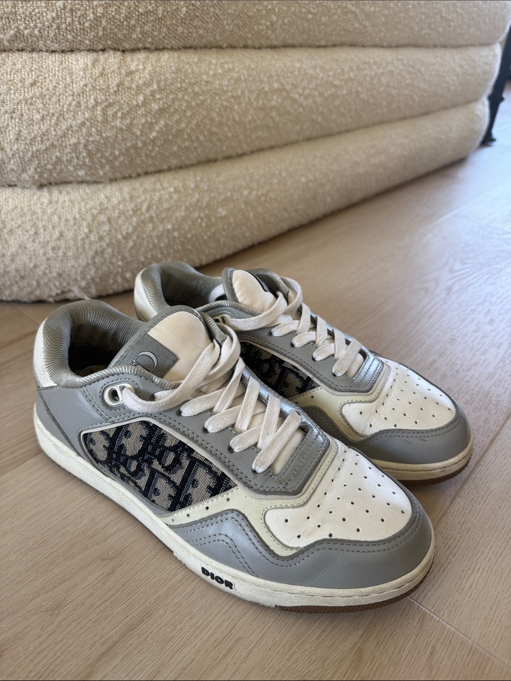 Dior Men’s Low-Top Sneakers in White, Gray and Navy Dior Oblique